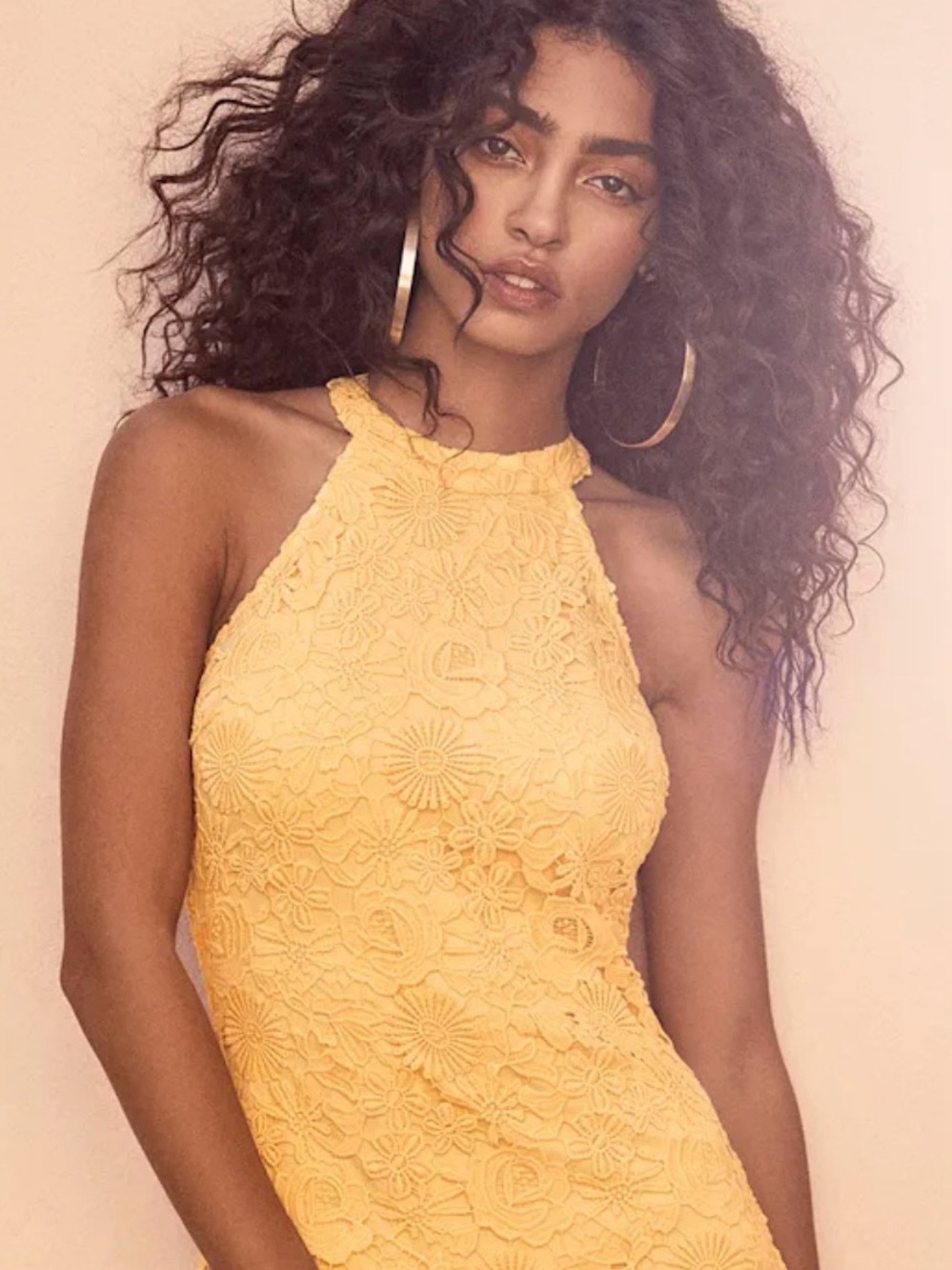 Lulu's M Medium Love Poem Yellow Lace Mini Halter Dress Lulus
